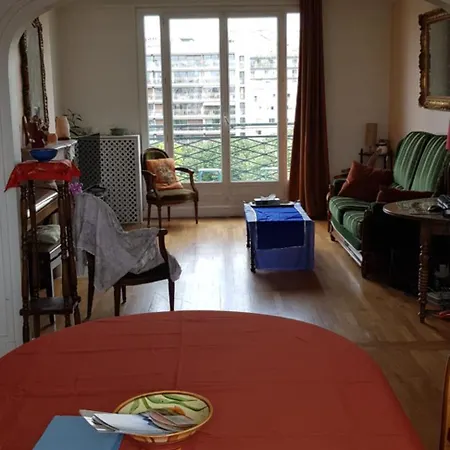 Vue Tour Eiffel Appartement